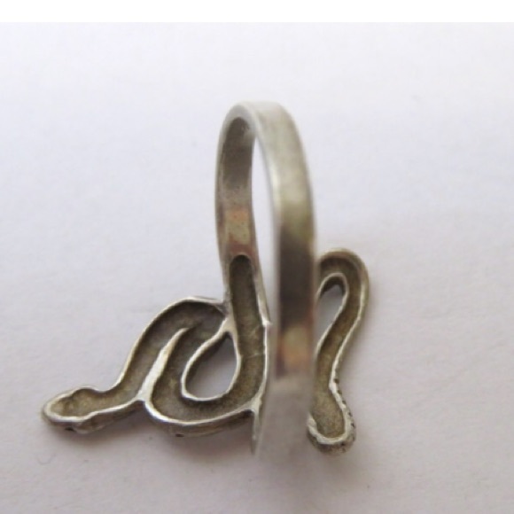 Sterling Silver Textured Rattle Snake Ring - Picture 5 of 5